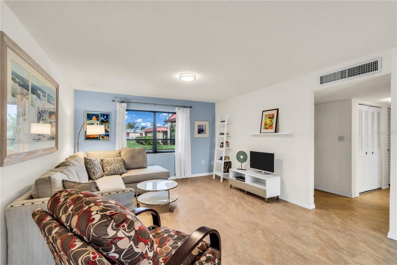 3866 Catalina Drive, Bradenton, FL 34210 Photo