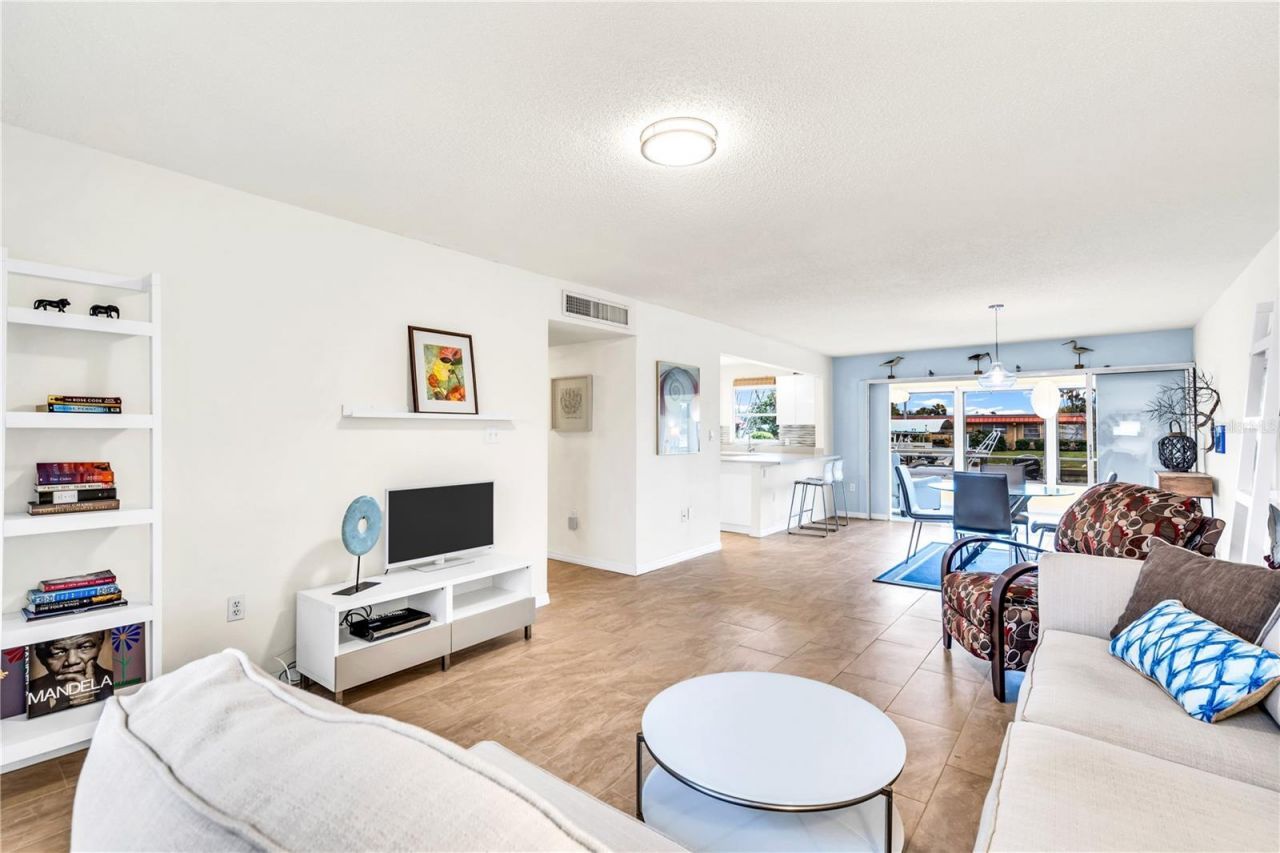 3866 Catalina Drive, Bradenton, FL 34210 Photo