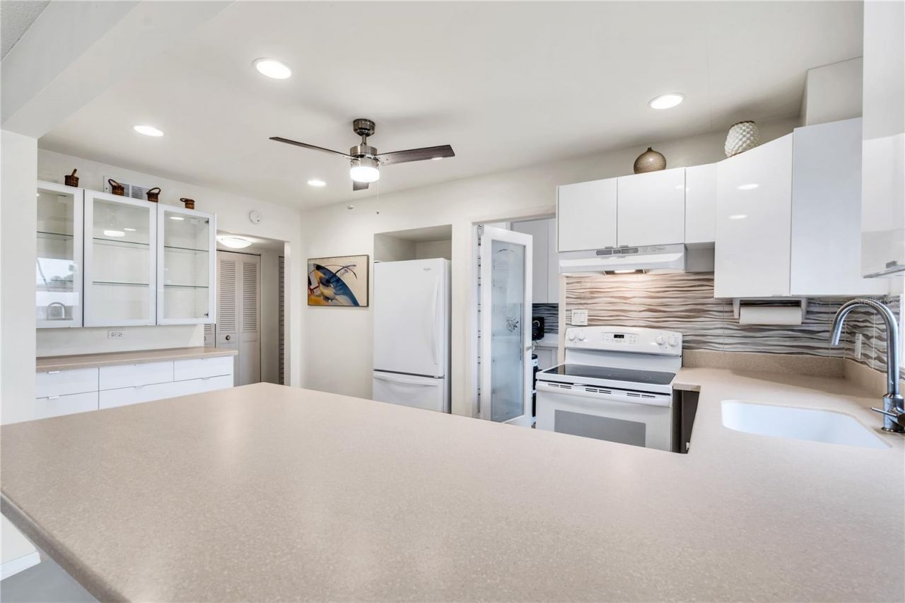 3866 Catalina Drive, Bradenton, FL 34210 Photo