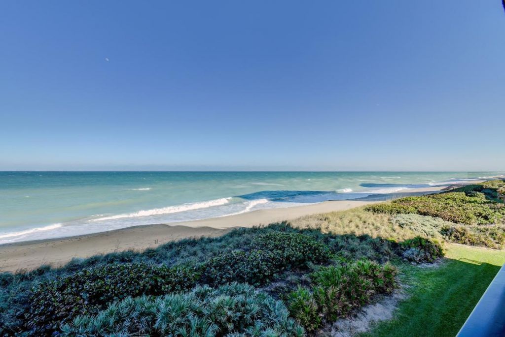 9490 S Ocean Drive, Unit 412, Jensen Beach, FL 34957 Photo