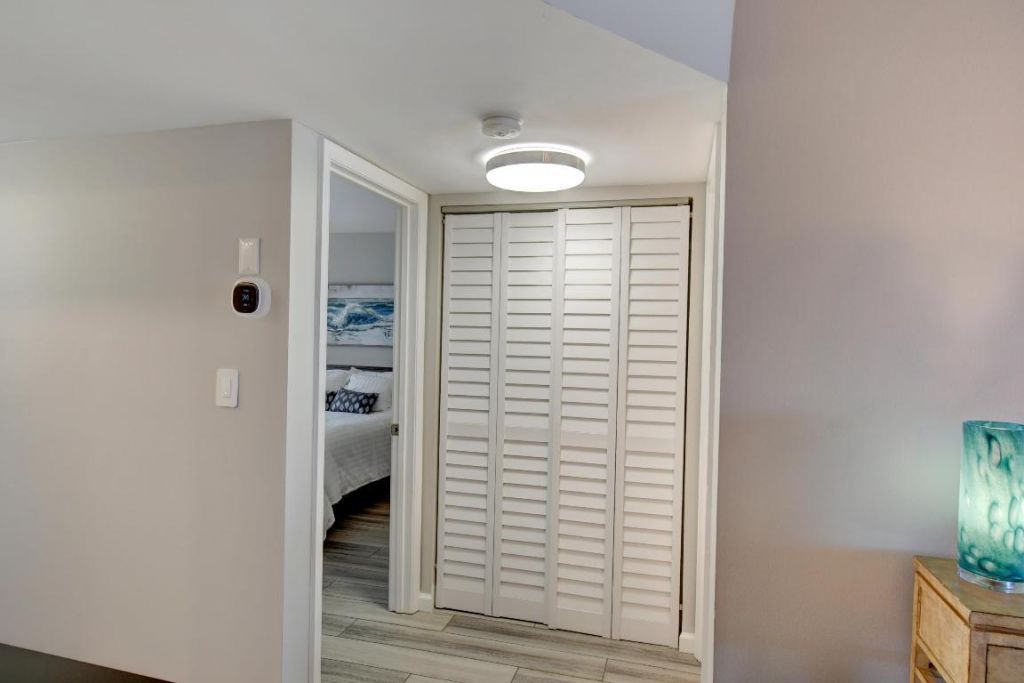 9490 S Ocean Drive, Unit 412, Jensen Beach, FL 34957 Photo