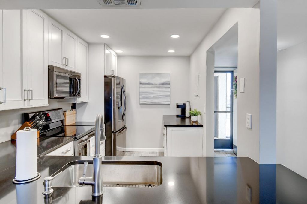 9490 S Ocean Drive, Unit 412, Jensen Beach, FL 34957 Photo