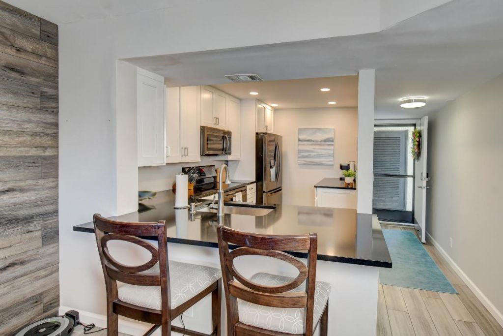 9490 S Ocean Drive, Unit 412, Jensen Beach, FL 34957 Photo