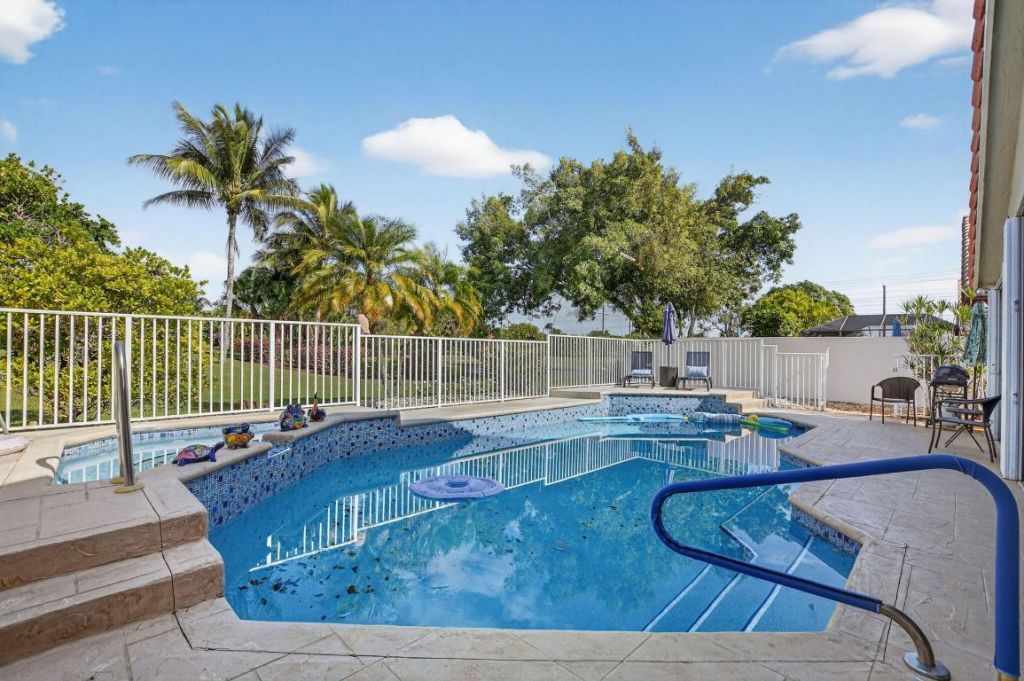 11270 Clover Leaf Circle, Boca Raton, FL 33428 Photo
