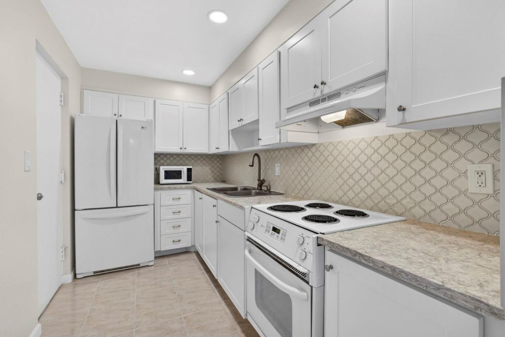 1500 Presidential Way, Unit 805, West Palm Beach, FL 33401 Photo