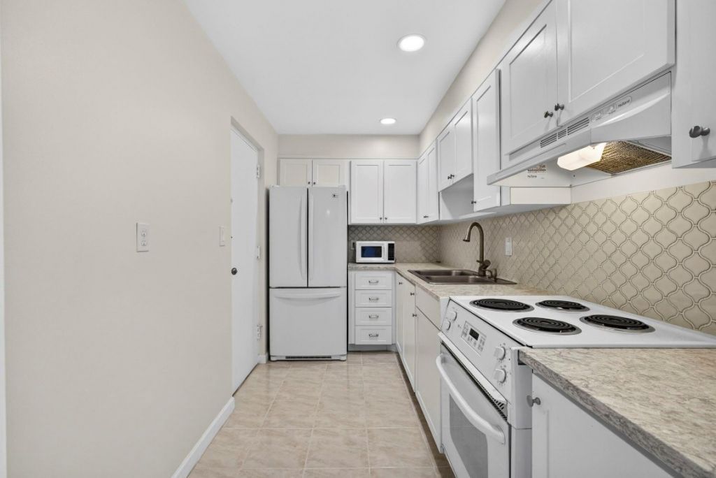 1500 Presidential Way, Unit 805, West Palm Beach, FL 33401 Photo