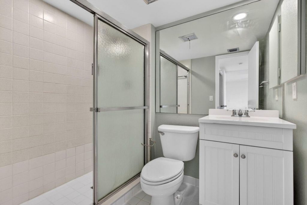 1500 Presidential Way, Unit 805, West Palm Beach, FL 33401 Photo