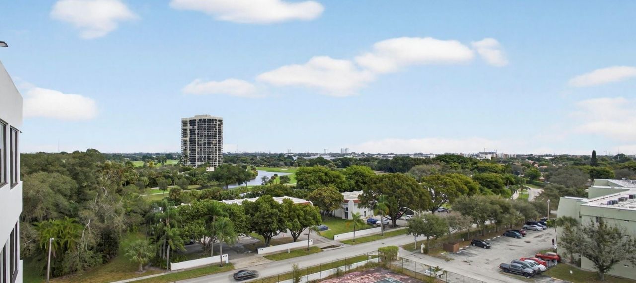 1500 Presidential Way, Unit 805, West Palm Beach, FL 33401 Photo