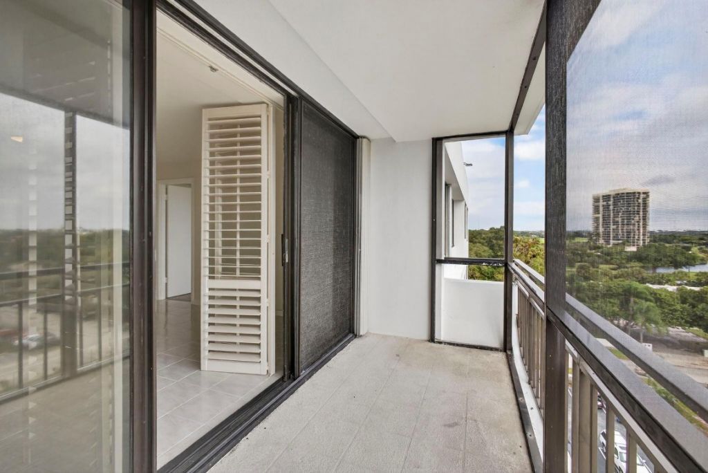 1500 Presidential Way, Unit 805, West Palm Beach, FL 33401 Photo