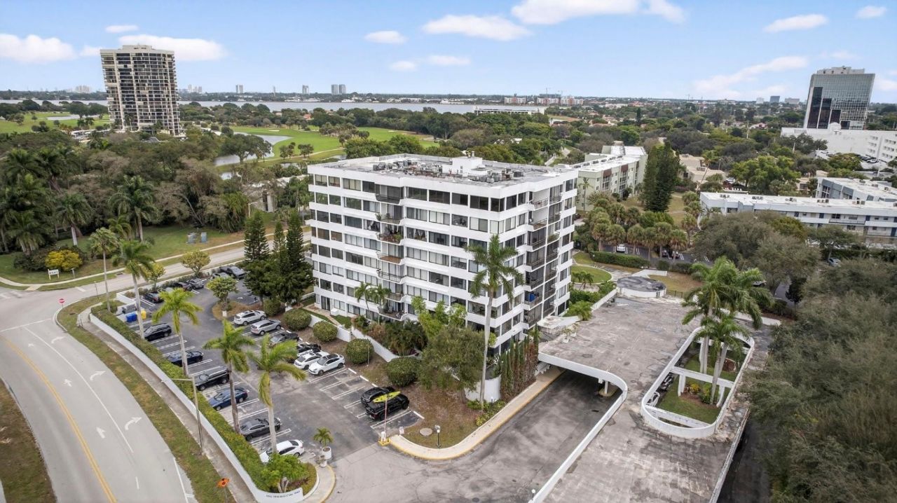 1500 Presidential Way, Unit 805, West Palm Beach, FL 33401 Photo