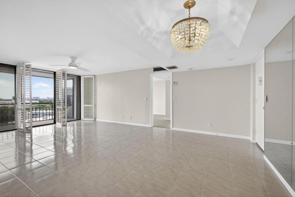 1500 Presidential Way, Unit 805, West Palm Beach, FL 33401 Photo