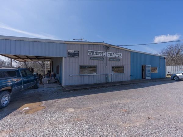 32985 Highway 39 Highway, Wanette, OK 74878