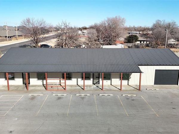 1200 N Lyle Road, Weatherford, OK 73096