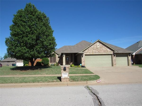 2100 Hackberry Creek Avenue, Yukon, OK 73099