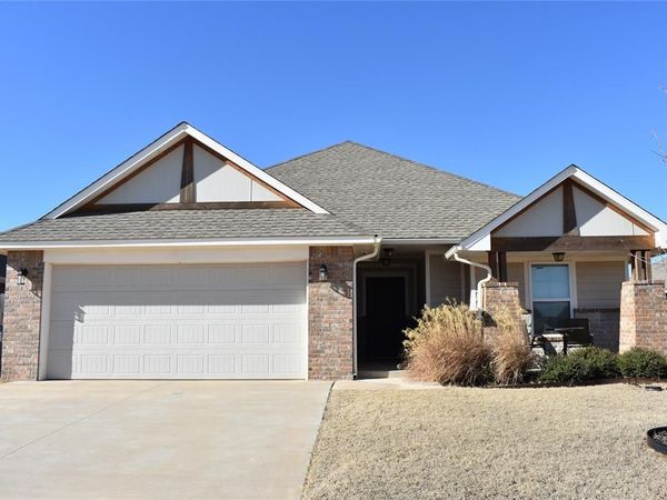 1021 Pacific Avenue, Newcastle, OK 73065