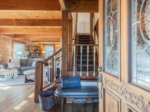 5820 Briarcliff Terrace, Royal Oaks, CA 95076