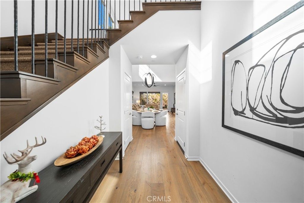 105 Newall, Irvine, CA 92618 Main Photo