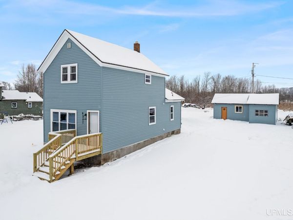 6357 S 2nd Street, Wells Twp, MI 49894