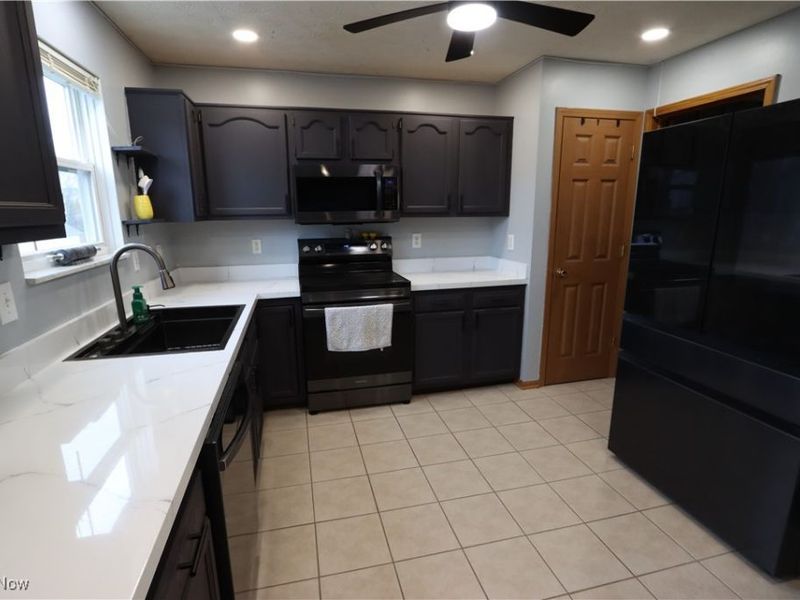 1088 Amherst Boulevard, London, OH 43140 Photo 10