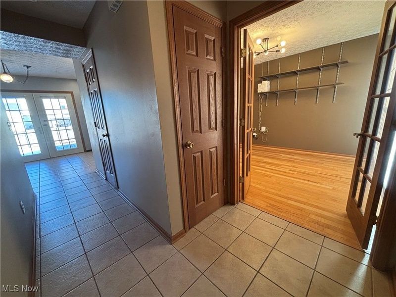 1088 Amherst Boulevard, London, OH 43140 Photo 11