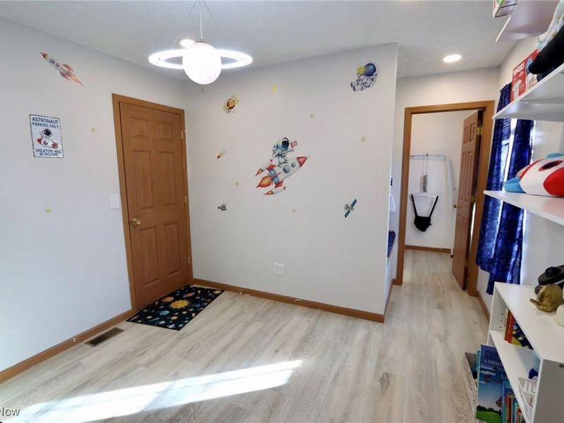 1088 Amherst Boulevard, London, OH 43140 Photo 19