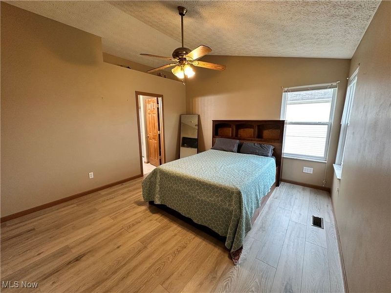 1088 Amherst Boulevard, London, OH 43140 Photo 23