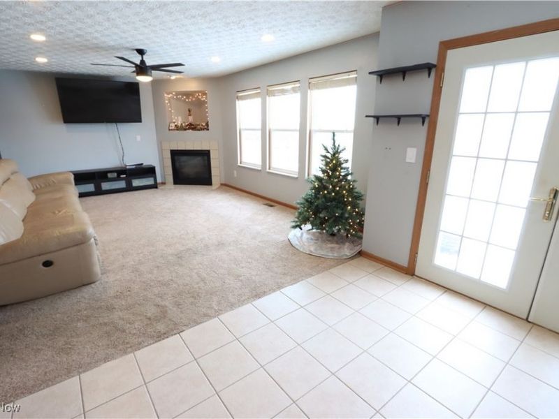 1088 Amherst Boulevard, London, OH 43140 Photo 3