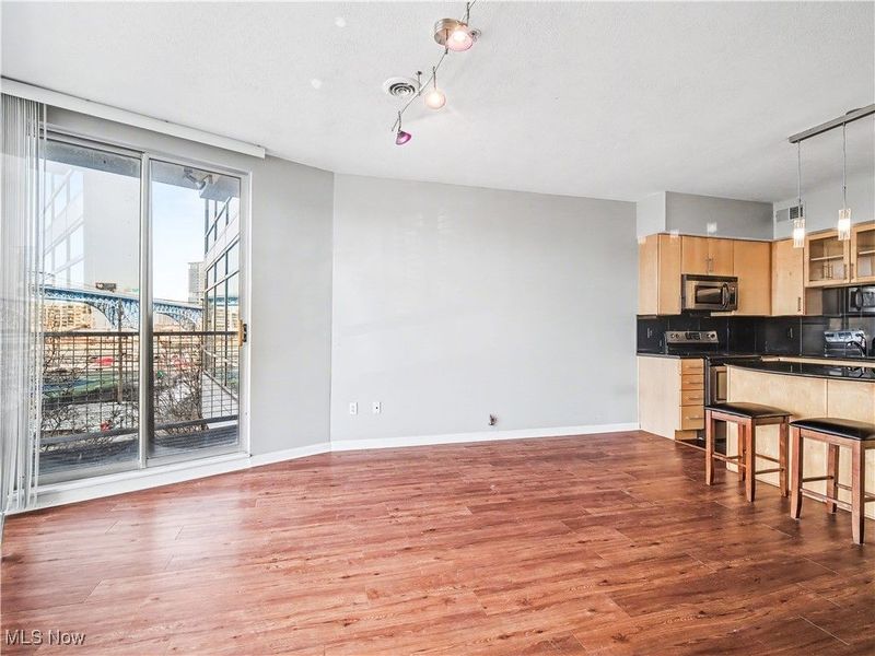 1237 Washington Avenue, Unit 410, Cleveland, OH 44113 Photo 10