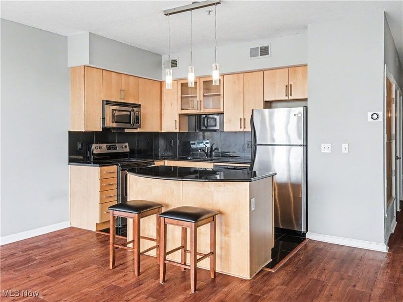 1237 Washington Avenue, Unit 410, Cleveland, OH 44113 Photo 17