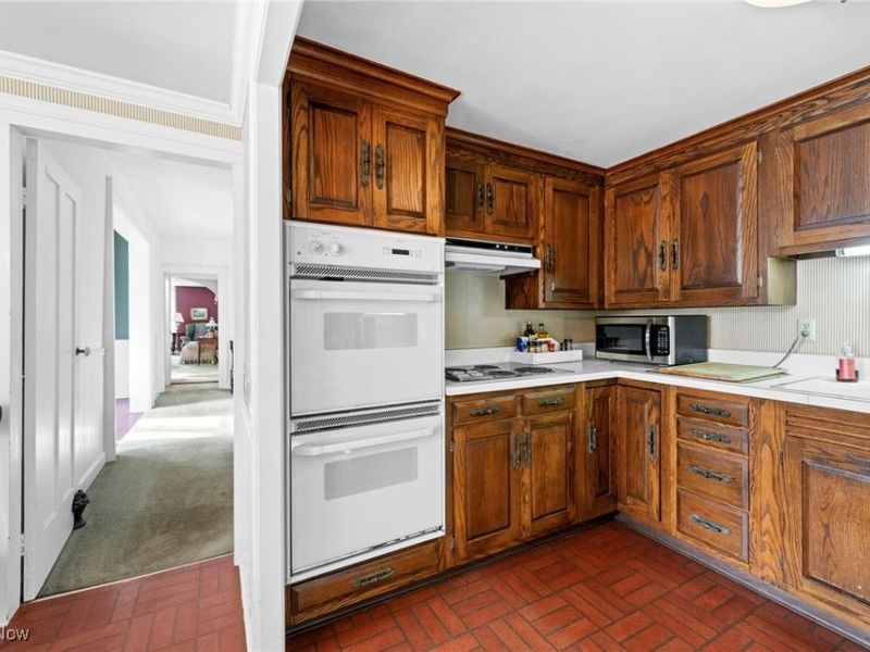 123 S Chillicothe Road, Aurora, OH 44202 Photo 10