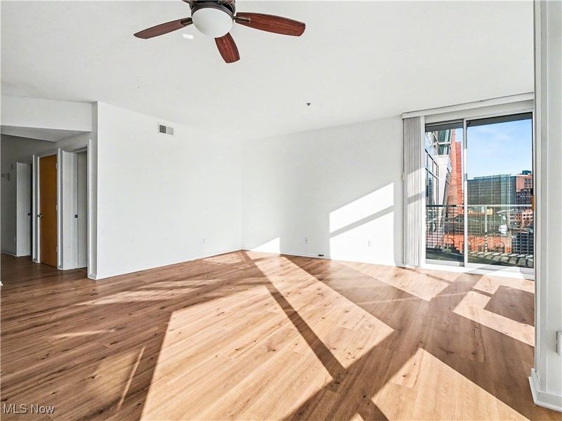 1237 Washington Avenue, Unit 804, Cleveland, OH 44113 Photo 14