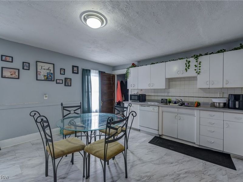 13105 Carrington Avenue, Cleveland, OH 44135 Photo 22