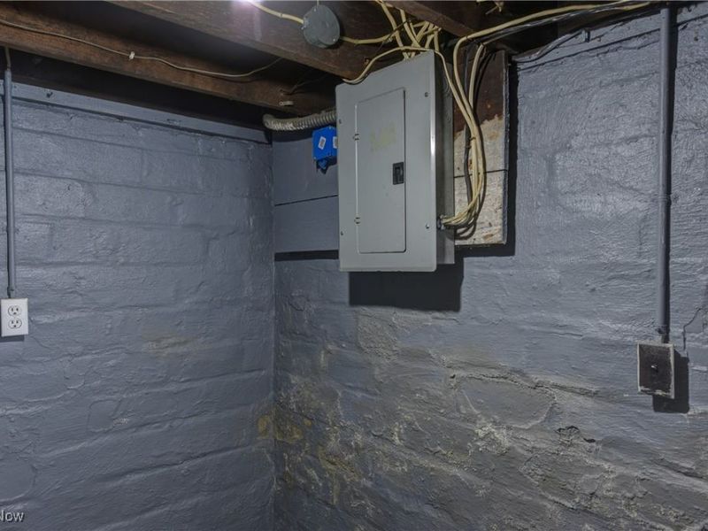 13105 Carrington Avenue, Cleveland, OH 44135 Photo 31