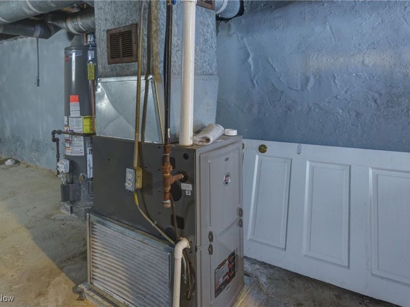 13105 Carrington Avenue, Cleveland, OH 44135 Photo 37