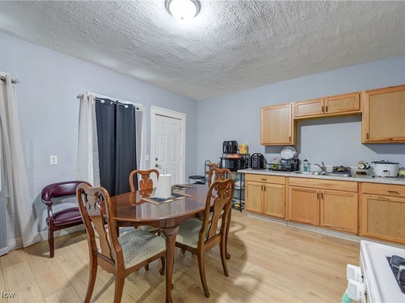 13105 Carrington Avenue, Cleveland, OH 44135 Photo 6