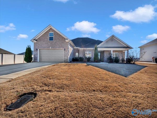 106 Shields Lake Drive, Huntsville, AL 35811