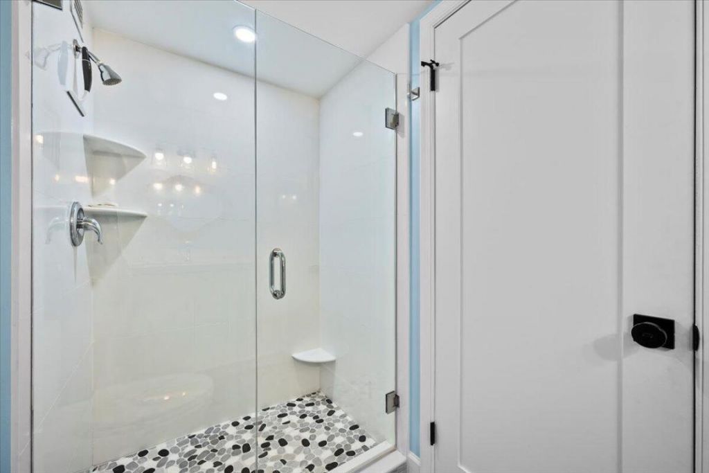 2860 S Ocean Boulevard, Unit 201, Palm Beach, FL 33480 Photo