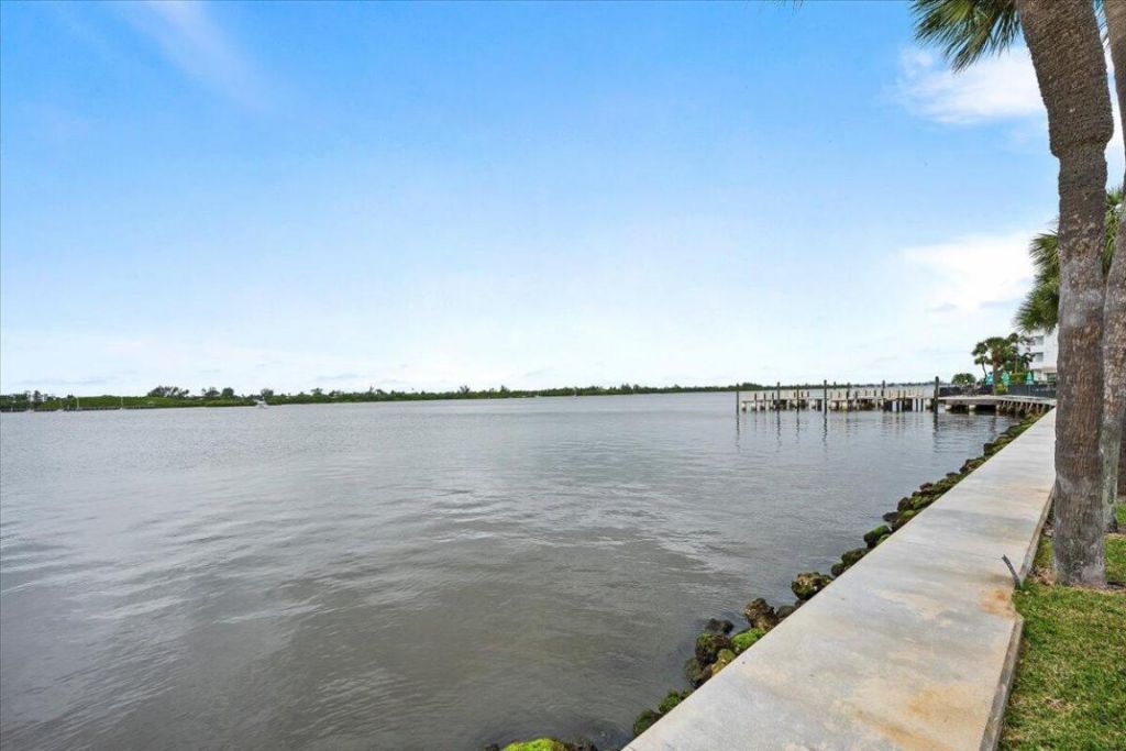 2860 S Ocean Boulevard, Unit 201, Palm Beach, FL 33480 Photo