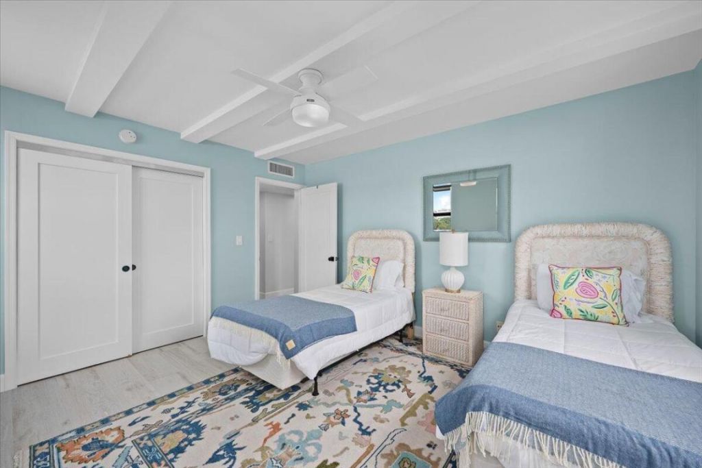 2860 S Ocean Boulevard, Unit 201, Palm Beach, FL 33480 Photo