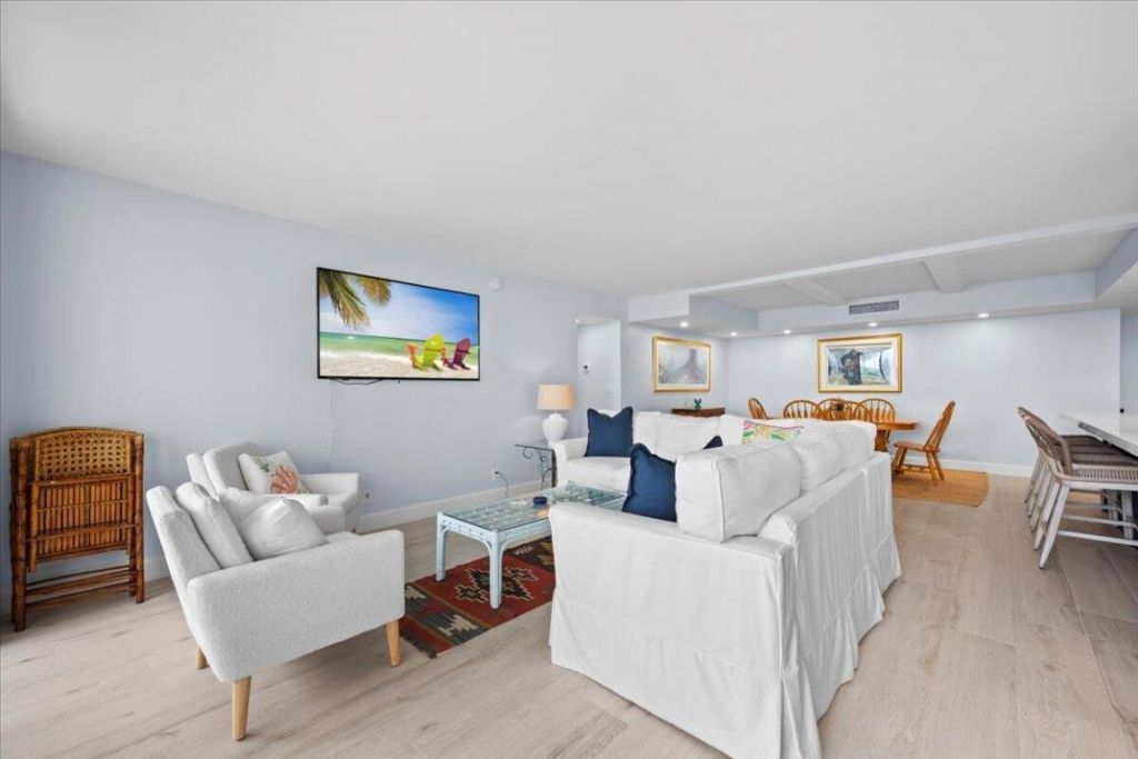 2860 S Ocean Boulevard, Unit 201, Palm Beach, FL 33480 Photo