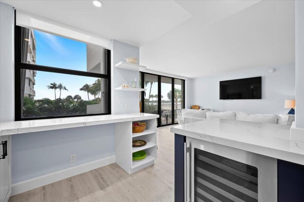 2860 S Ocean Boulevard, Unit 201, Palm Beach, FL 33480 Photo