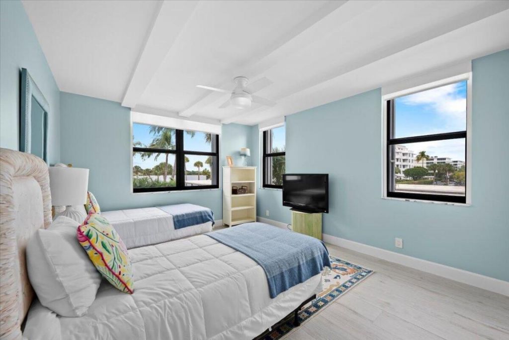 2860 S Ocean Boulevard, Unit 201, Palm Beach, FL 33480 Photo