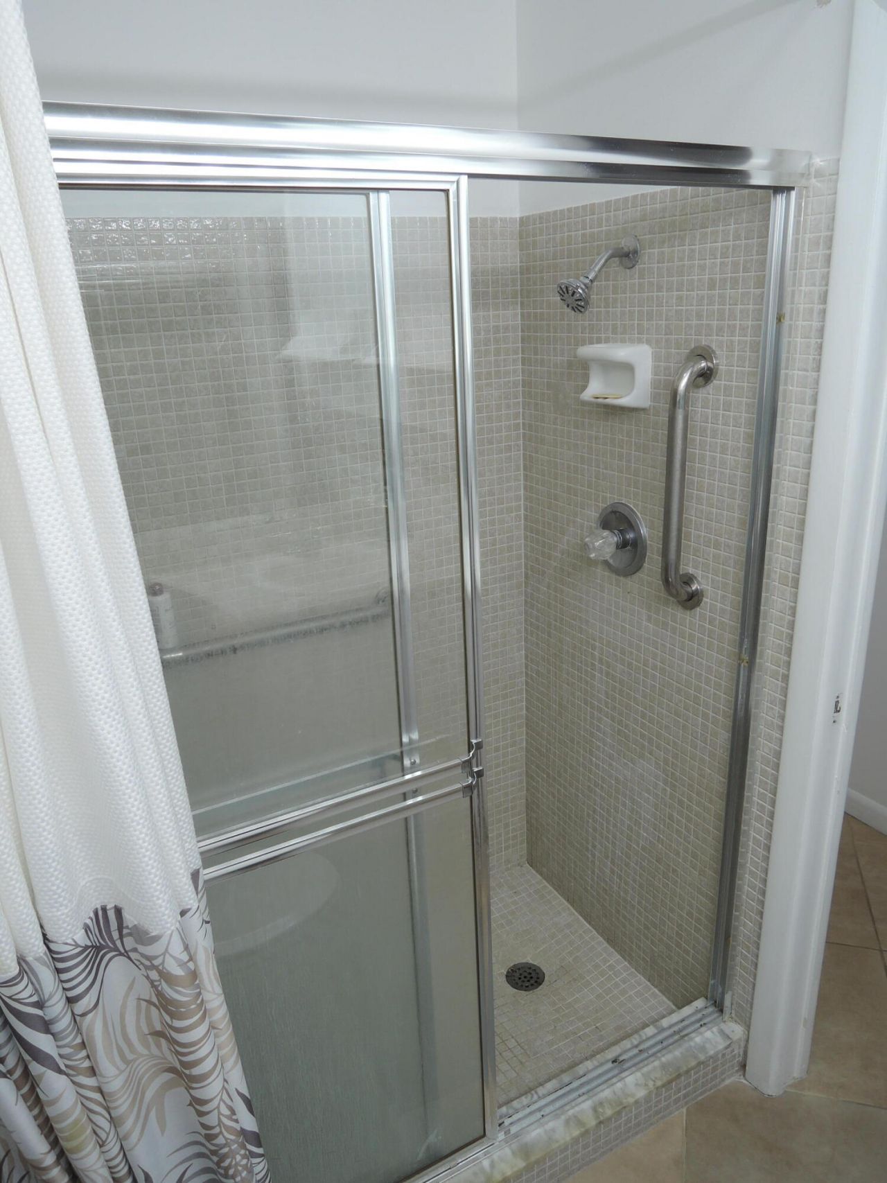 115 Lakes End Drive, Unit Apt D, Fort Pierce, FL 34982 Photo