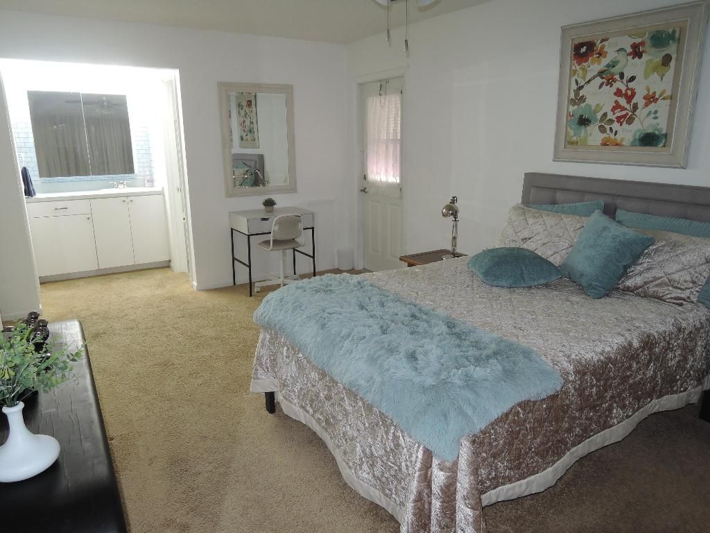 115 Lakes End Drive, Unit Apt D, Fort Pierce, FL 34982 Photo