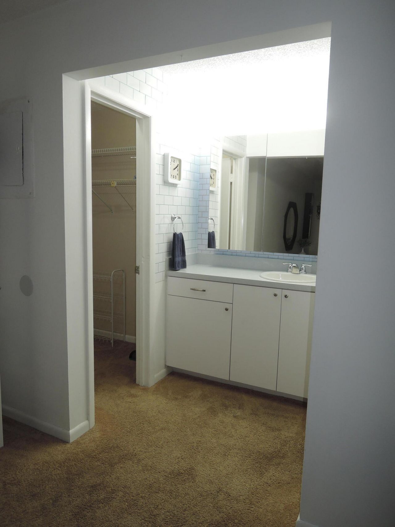 115 Lakes End Drive, Unit Apt D, Fort Pierce, FL 34982 Photo