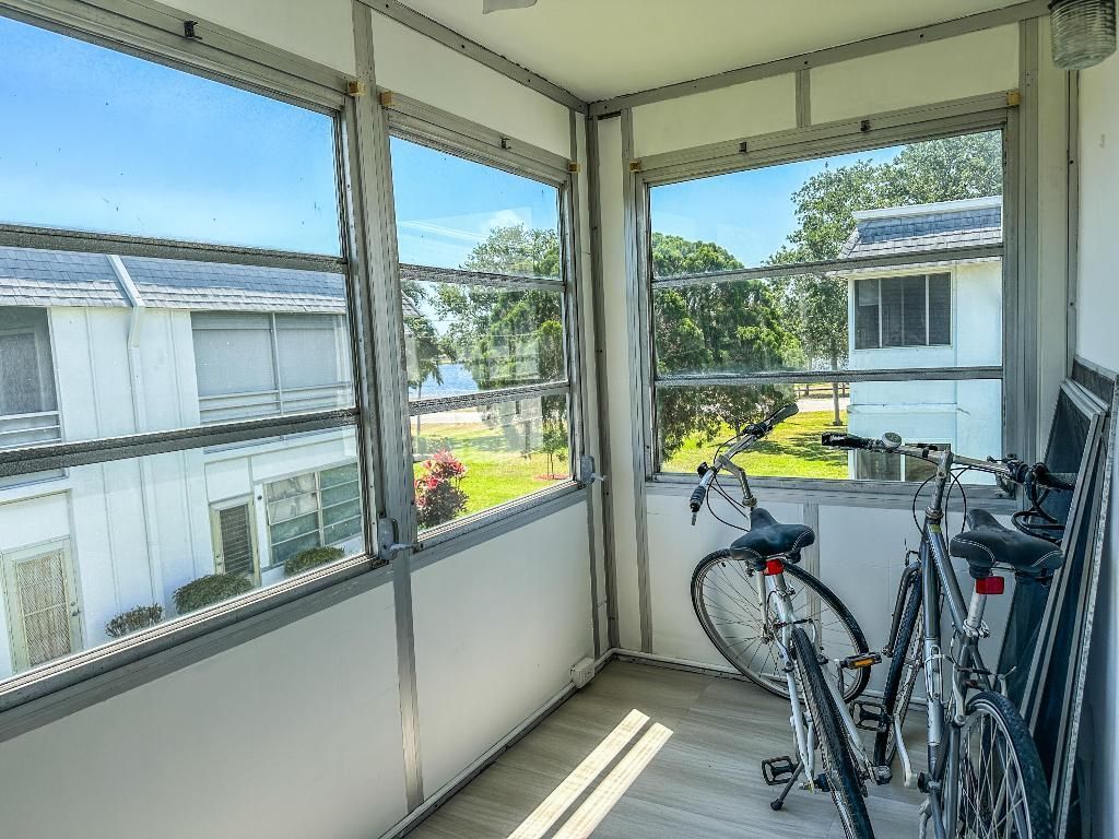 3280 N Lake Osborne Drive, Unit 207, Lake Worth Beach, FL 33461 Photo