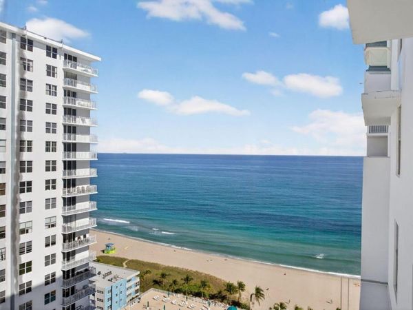111 Briny Avenue, Unit 24-07, Pompano Beach, FL 33062
