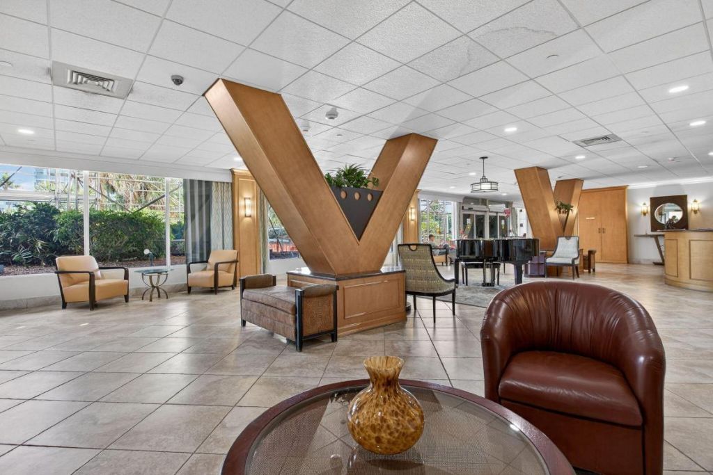 111 Briny Avenue, Unit 24-07, Pompano Beach, FL 33062 Photo