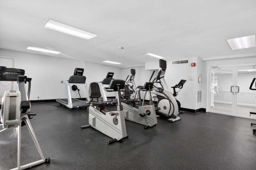 111 Briny Avenue, Unit 24-07, Pompano Beach, FL 33062 Photo