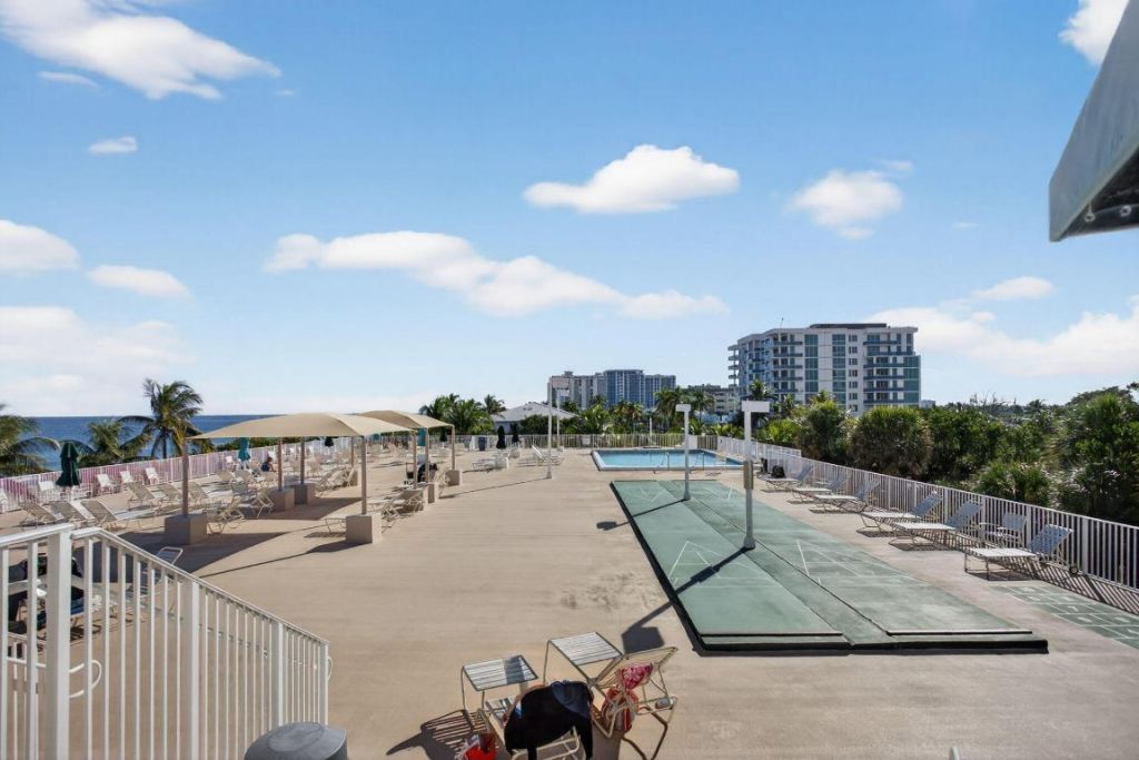 111 Briny Avenue, Unit 24-07, Pompano Beach, FL 33062 Photo